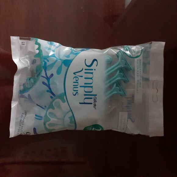 (2) Gillette Simply Venus Disposable Razors - 9 Per Pack (18 Total) 2 Blades NEW - Picture 9 of 10